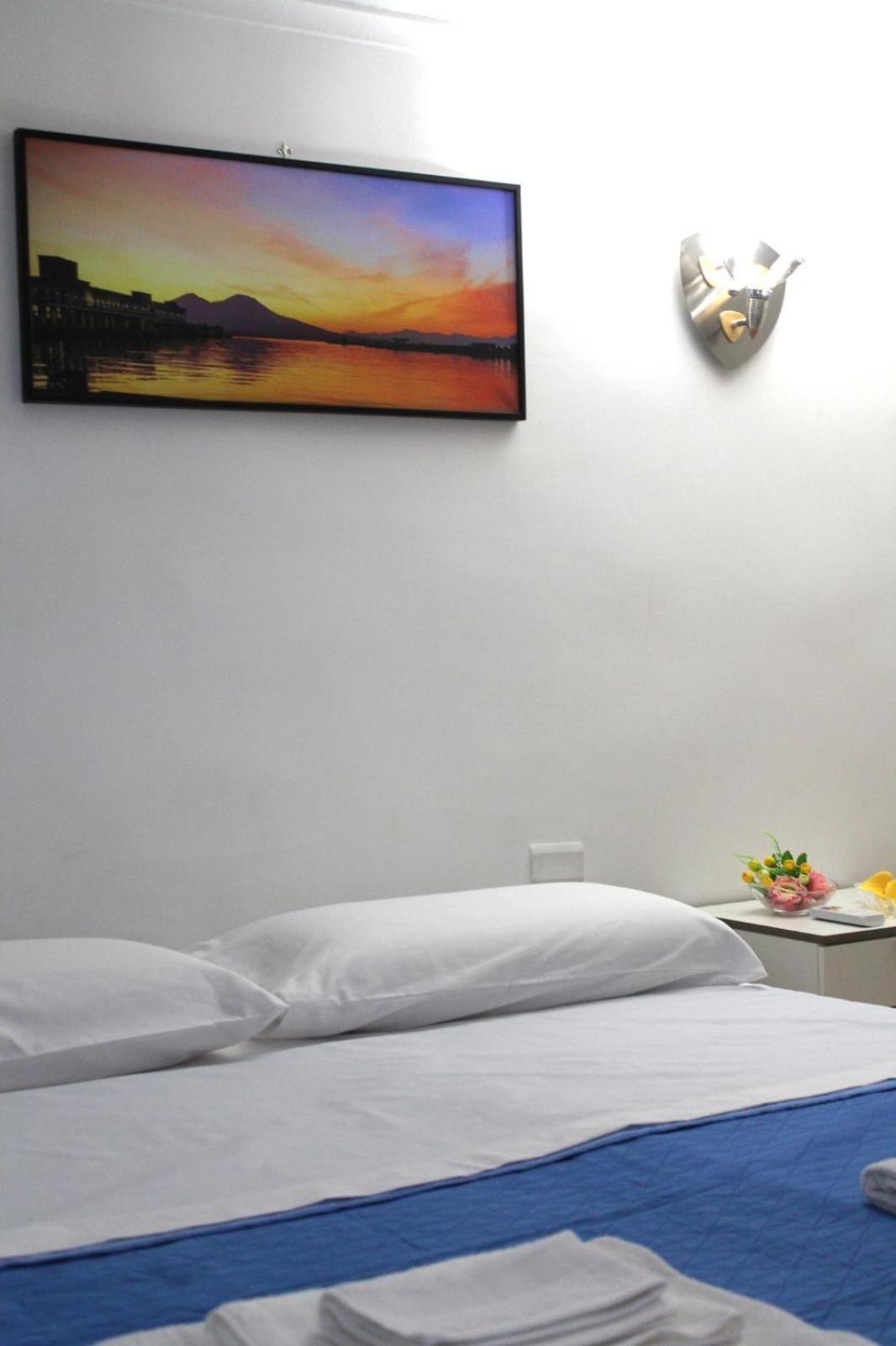 Rooms 166 เนเปิลส์ ภายนอก รูปภาพ