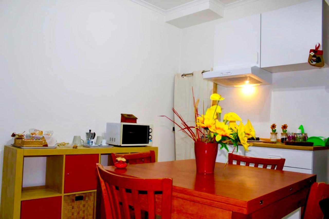 Rooms 166 เนเปิลส์ ภายนอก รูปภาพ