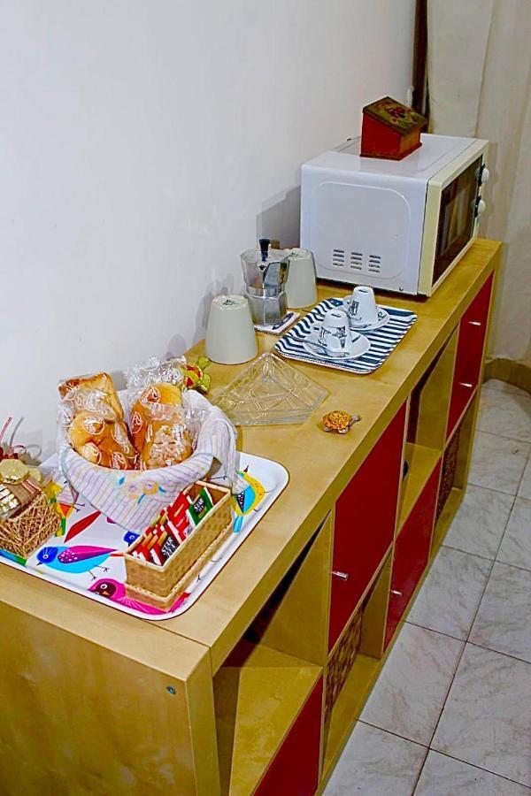 Rooms 166 เนเปิลส์ ภายนอก รูปภาพ